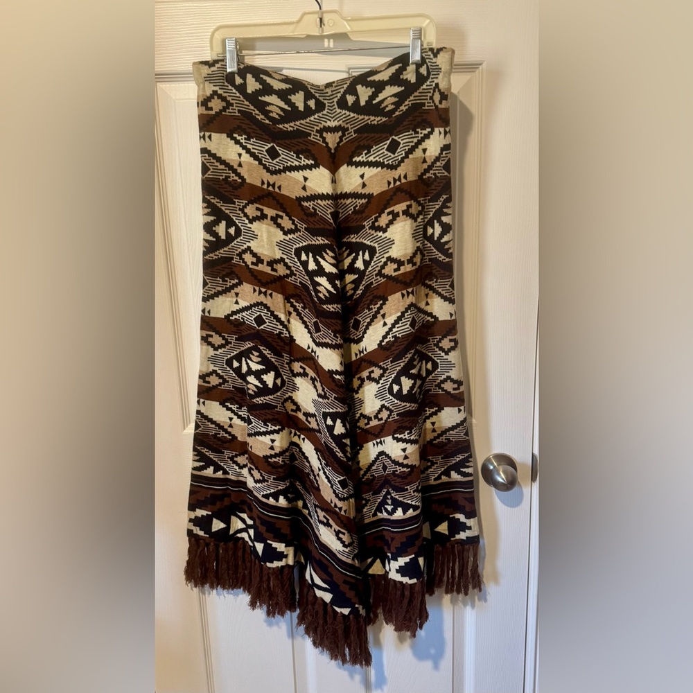 Tasha Polizzi Aztecs Fringe Blanket Maxi Skirt - Picture 4 of 6